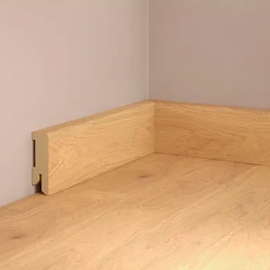 Holz Sockelleisten 