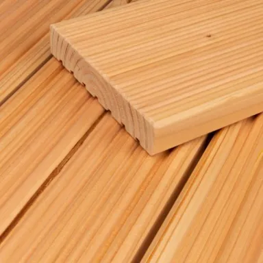 Hier findest du unsere große Auswahl an Douglasien Terrassendielen und alles was du über wissen musst