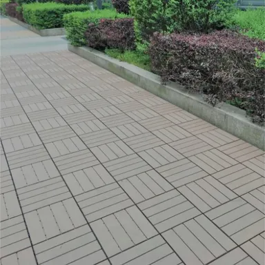 Hier findest du unsere Auswahl zu Klickfliesen für die Terrasse 