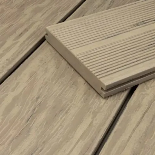 hori-terrassendielen-wpc-maui-massiv-beige-tiefe-holzstruktur-geriffelt-21-x-143-mm.jpg