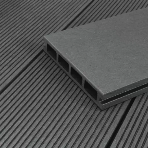 hori-terrassendielen-wpc-kuba-hohlkammer-grau-geriffelt-glatt-gebuerstet-25-x-145-mm.jpg
