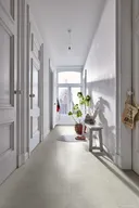 MEISTER PVC-freier Designboden MeisterDesign. next DB 500 S Beton 7321 Fliese 1