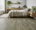 HORI Klick-Hartvinylboden Classic Rigid SPC Eiche Earthstone Oak Landhausdiele synchron Holzstruktur schmal 8