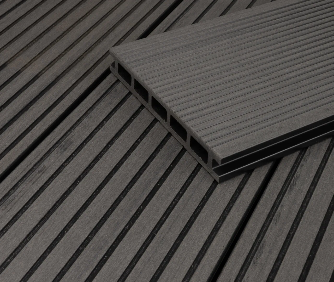 HORI Terrassendielen Komplettset WPC Malta Hohlkammer grau fein geriffelt / grob genutet 21 x 145 mm (10030015418)