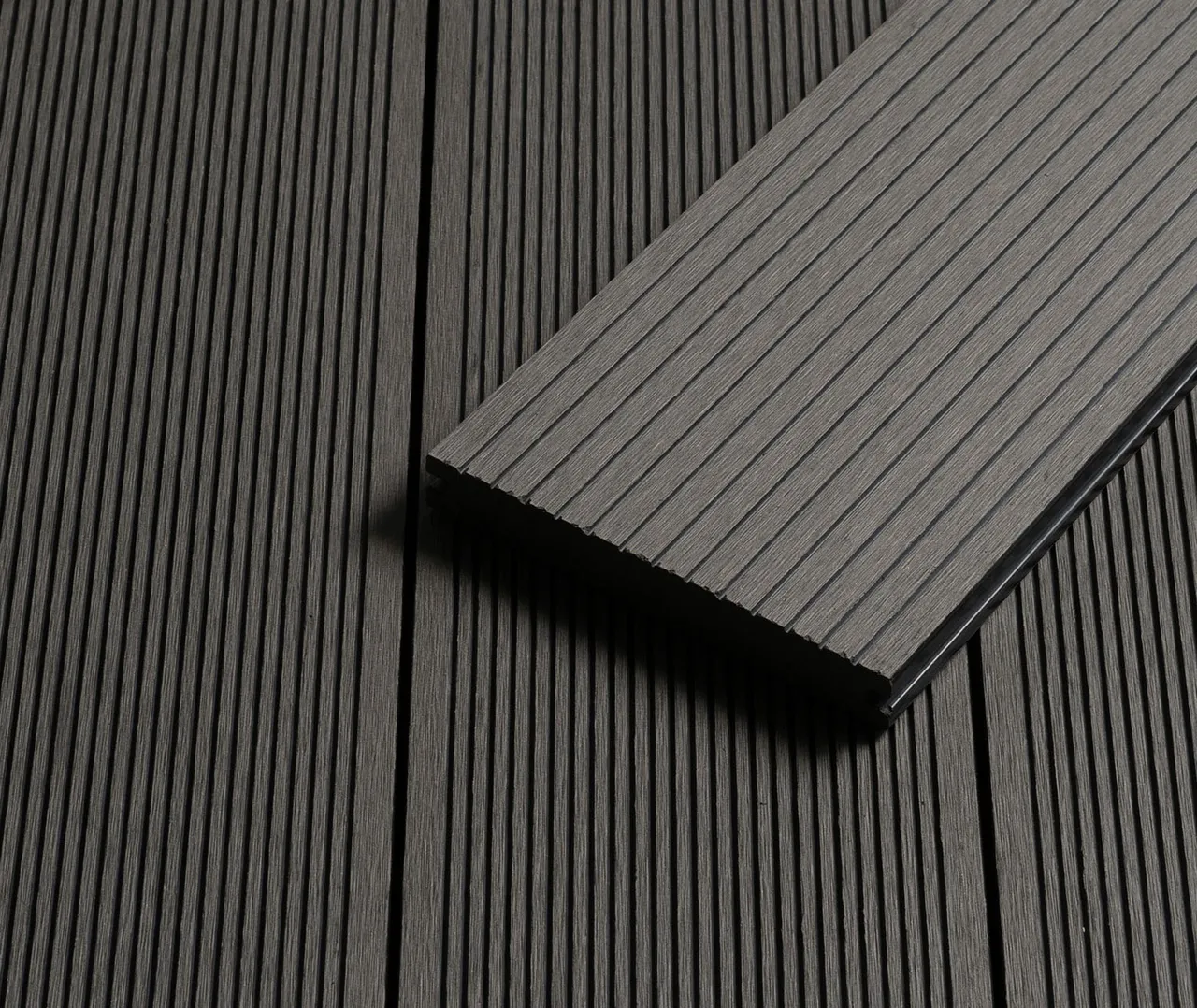 HORI Terrassendielen WPC Mauritius massiv grau grob / fein geriffelt 20 x 140 mm (10030020572)