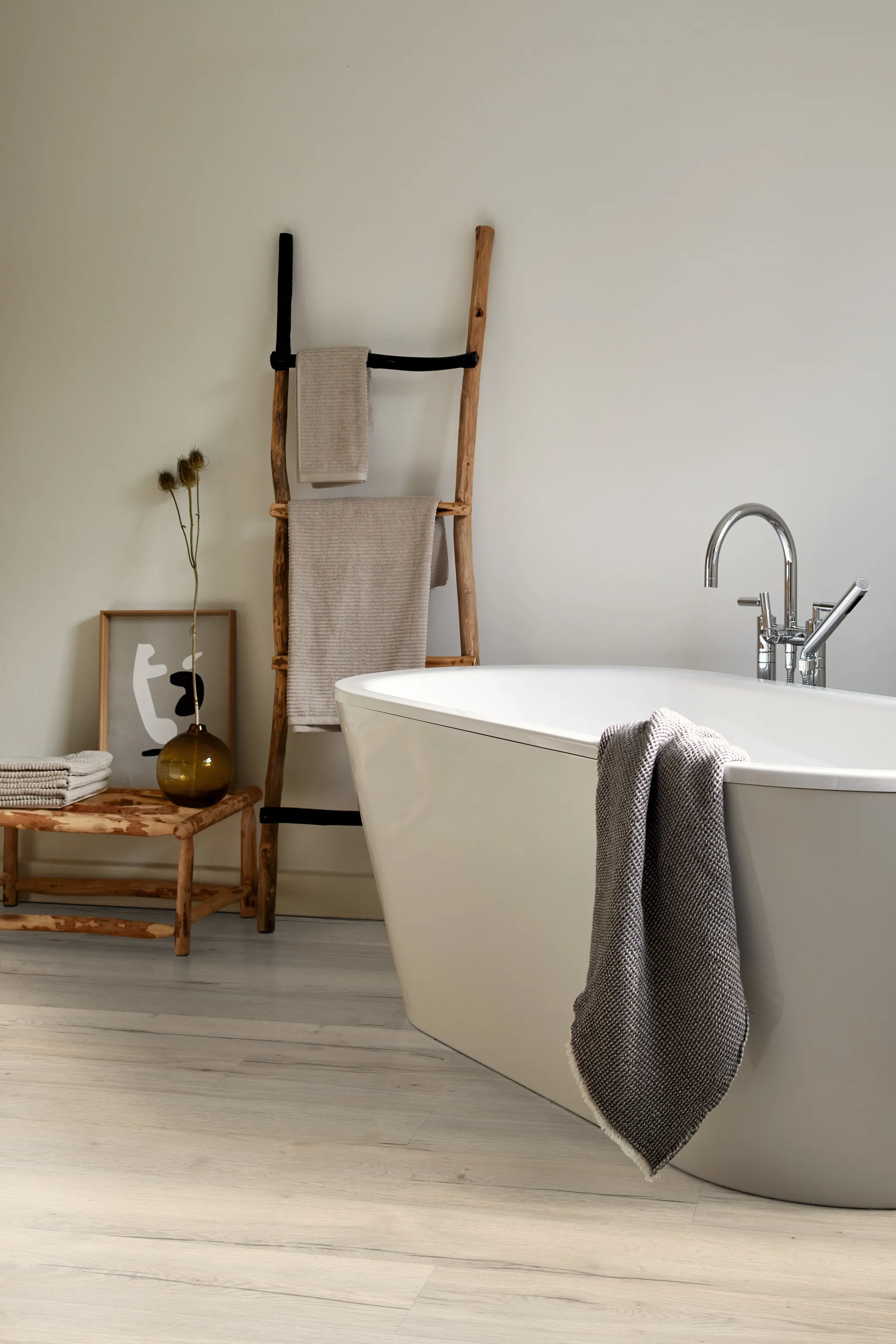 EGGER Klick-Designboden Aquadura Hybridboden EDF144 Monfort Eiche weiss 0