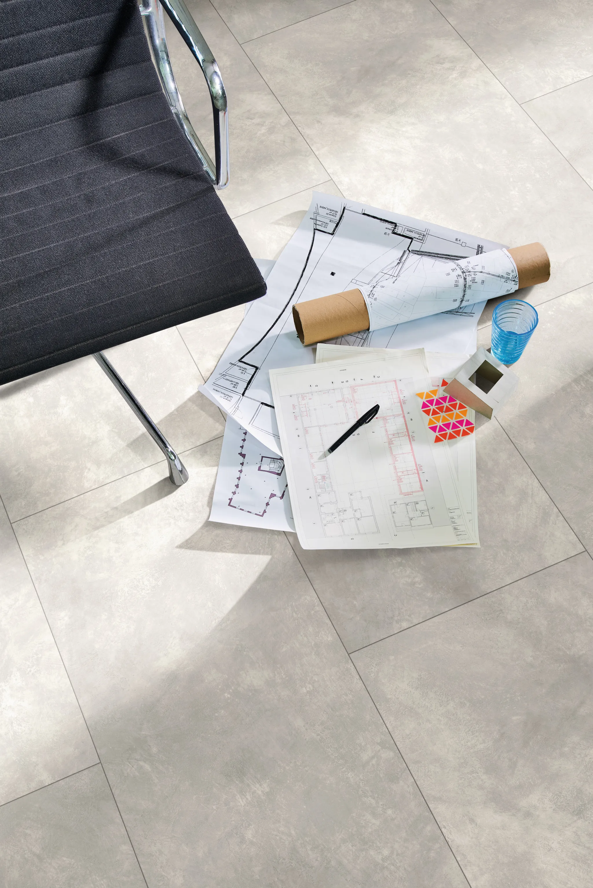 PARADOR PVC freier Klick-Designboden Modular ONE Hydron Beton hellgrau Steinstruktur Fliese 2