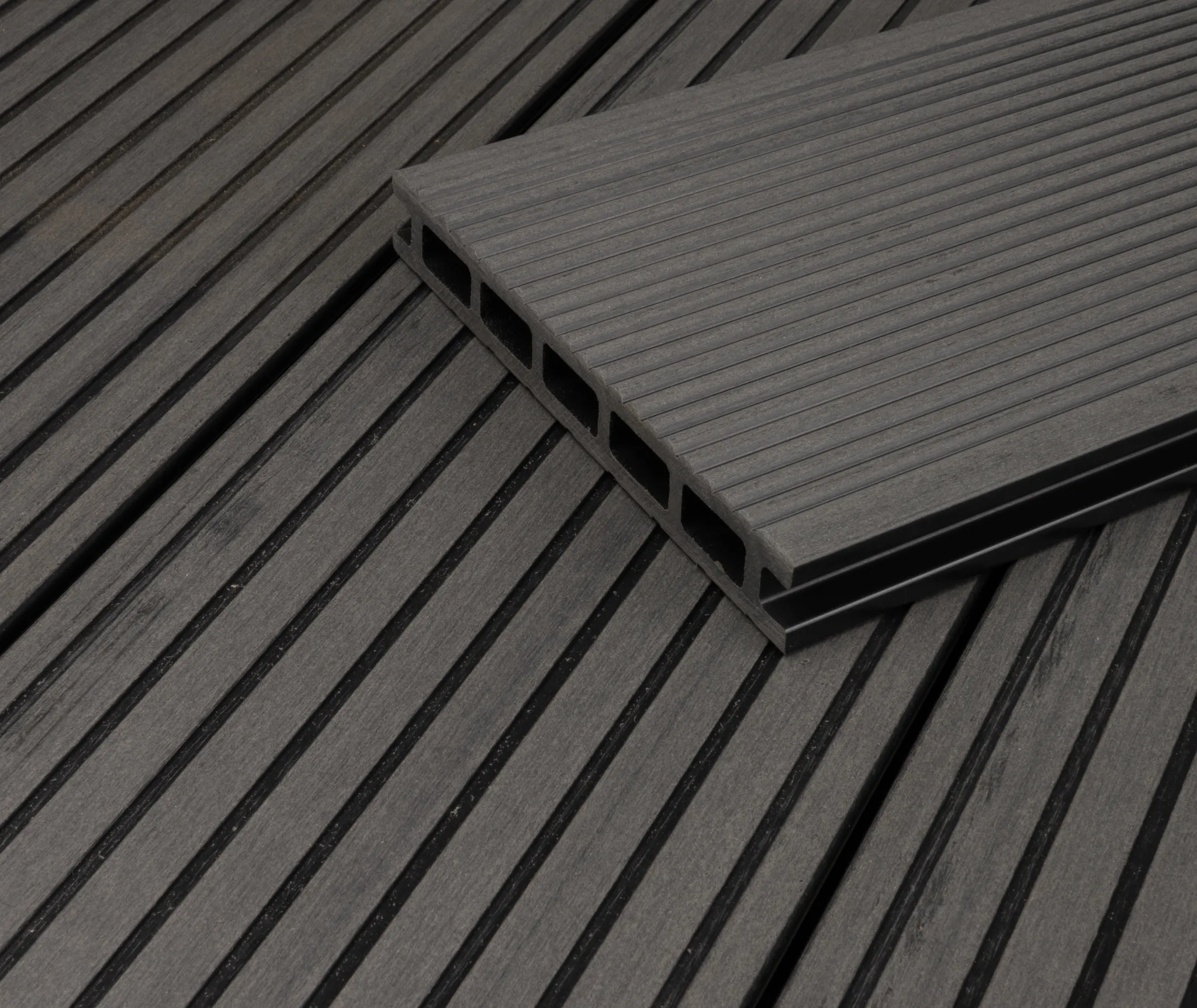 HORI Terrassendielen WPC Malta Hohlkammer grau fein geriffelt / grob genutet 21 x 145 mm 0