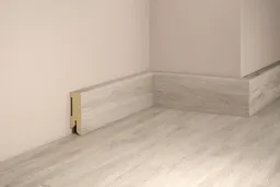 tilo MDF-Sockelleiste Eiche Helsinki foliert 0