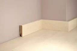 tilo Massivholz-Sockelleiste Esche Weiß geschliffen versiegelt 0