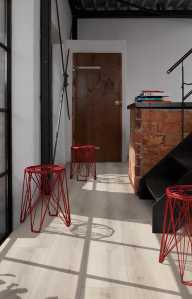 PARADOR Laminat TrendTime 6 Eiche Askada weiß gekälkt Naturstruktur Landhausdiele 3