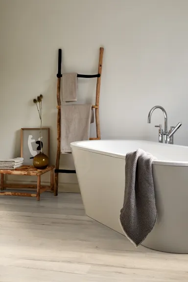EGGER Klick-Designboden Aquadura Hybridboden EDF144 Monfort Eiche weiss 0