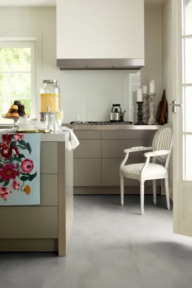 EGGER Klick-Designboden Aquadura+ Hybridboden EDF810 Chromix silber 0