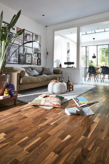 HORI Parkett Nussbaum amerikanisch Variant Schiffsboden versiegelt 2