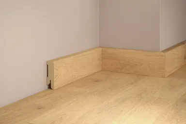 tilo MDF-Sockelleiste Eiche Mandel foliert 0