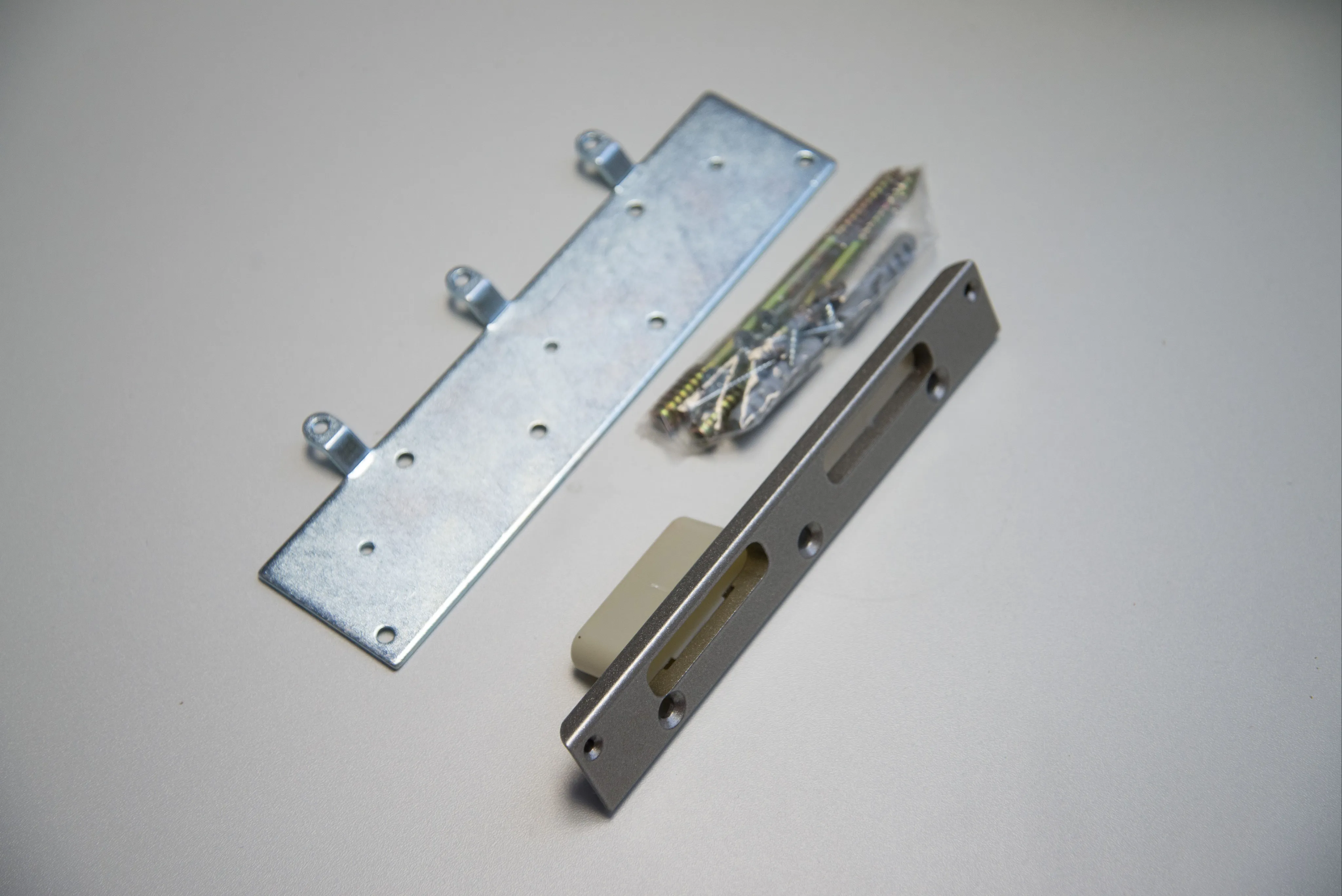PRÜM Schliessblech Silberfarbig mit Halteplatte Nr. 35 (4099020200)