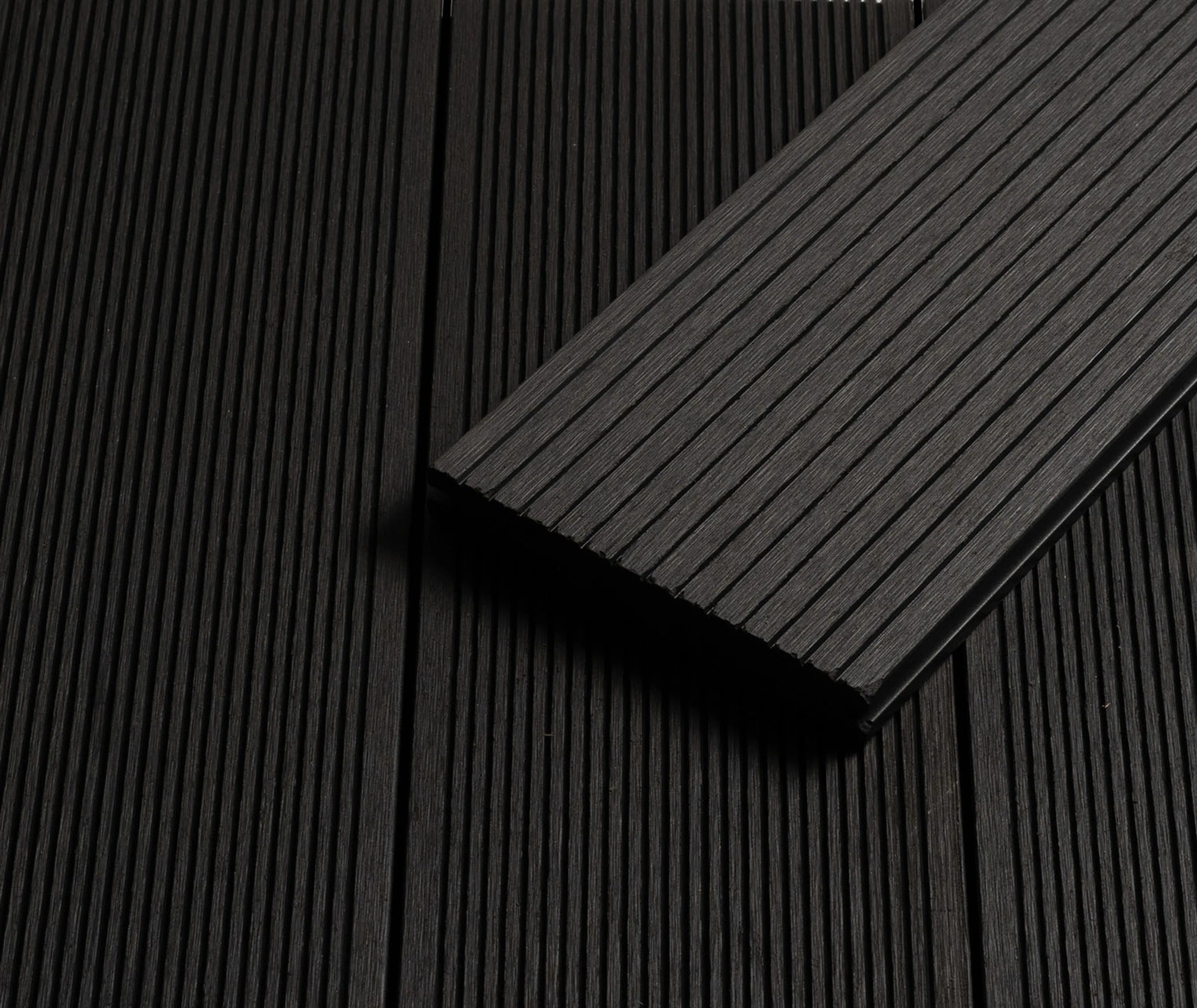 HORI Terrassendielen Komplettset WPC Mauritius massiv anthrazit grob / fein geriffelt 20 x 140 mm (10030018373)