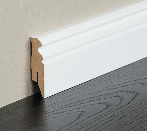 HORI MDF-Kern Sockelleiste Gletscherweiß Grundierfolie ähnlich RAL 9016 Hamburger Profil