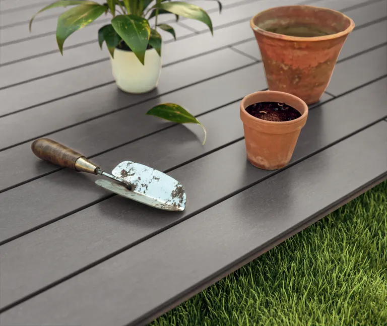 HORI Terrassendielen Komplettset WPC Royal Hohlkammer grau / anthrazit 8