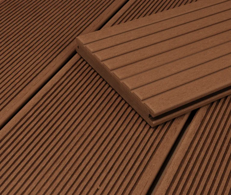 HORI Terrassendielen Komplettset BPC Vollprofil massiv hellbraun 1