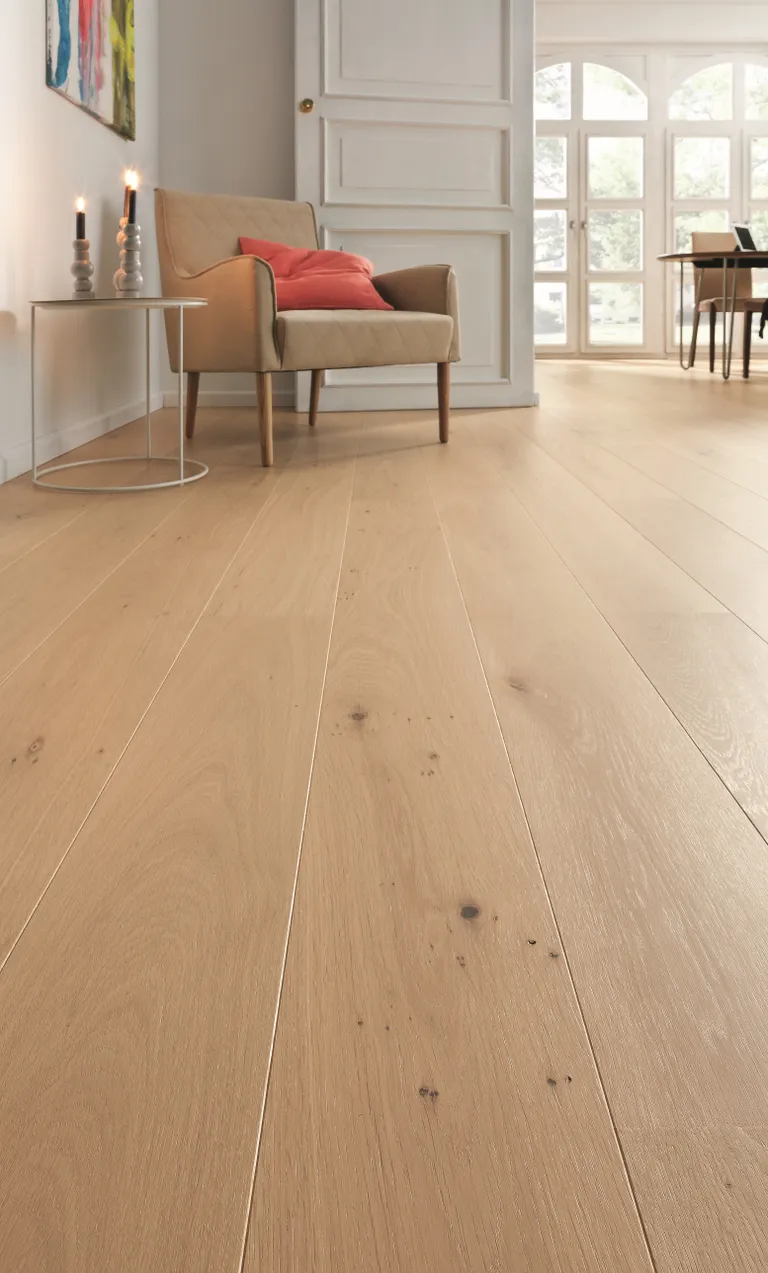 HARO Parkett 4000 Eiche lichtweiß Markant / Sauvage Landhausdiele 2. Wahl 3