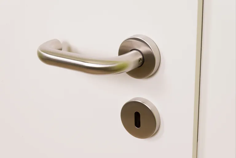 HORI Zimmertür Estella 4 Weißlack RAL9010 mit Lichtausschnitt Röhrenspan Rundkante Komplettset 10