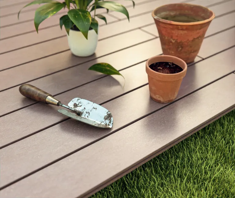 HORI Terrassendielen WPC Royal Hohlkammer rotbraun 21 x 145 mm 3