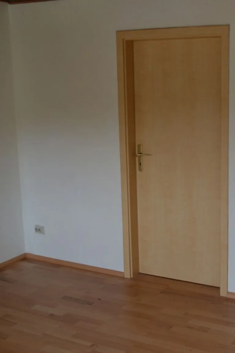 HORI Parkett 300 Buche Basic gedämpft Schiffsboden versiegelt 0