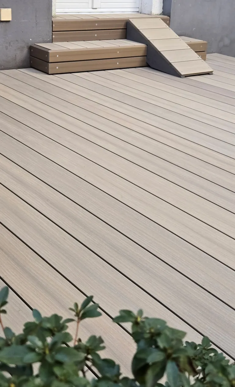megawood Terassendiele WPC Lignum braun tan 21x145mm 5