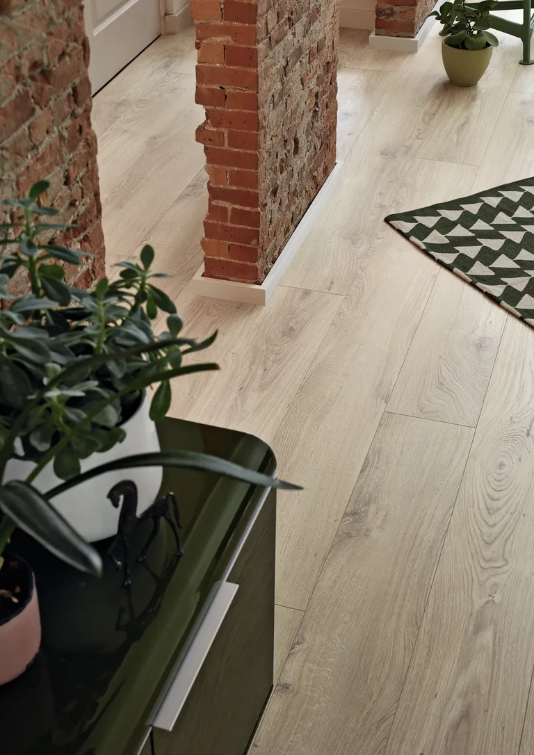 MEISTER PVC-freier Designboden MeisterDesign. next DL 500 S Schlosseiche pure Landhausdiele 5G Dry® 1
