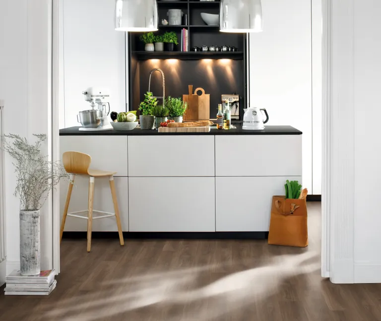 EGGER Klick-Designboden PRO Design Bedollo Nussbaum mittel EPD036 Landhausdiele 3