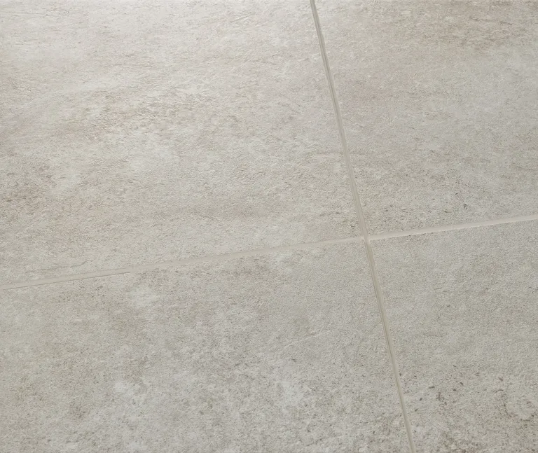 MODEE Wandverkleidung 2800 x 1175 x 4 mm Platte Stone Essence Zenith Grey mit Naturstruktur 1