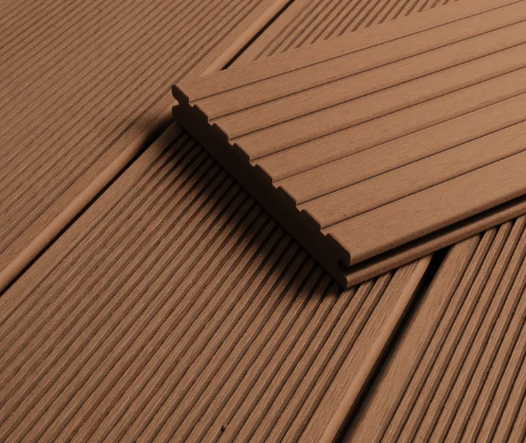 HORI Terrassendielen Komplettset BPC Vollprofil massiv hellbraun 4