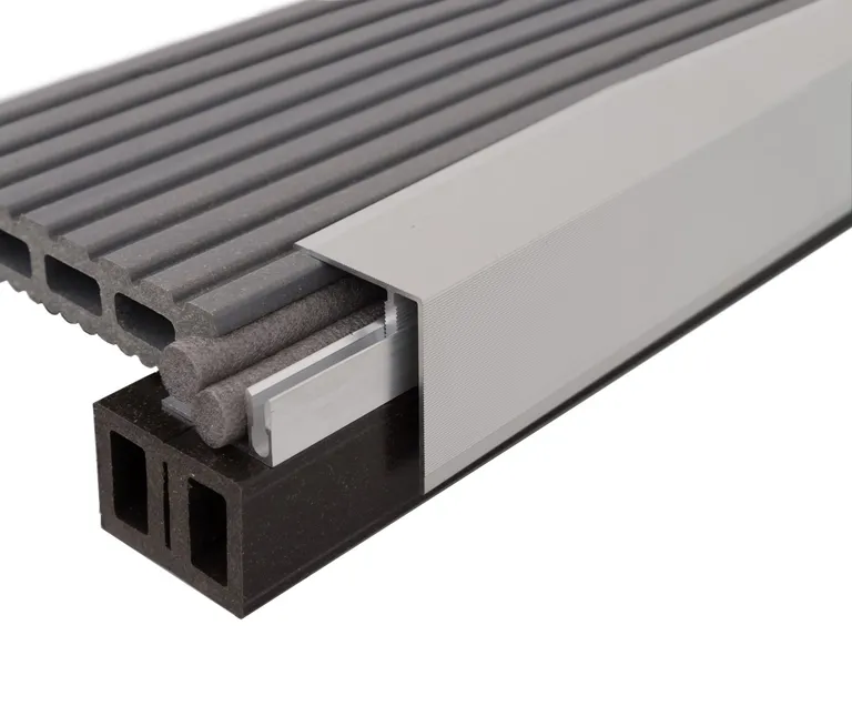 Kovalex Terrassendielen Komplettset WPC Kammerprofil Exklusiv Walnuss mattiert 26 x 145 mm 3