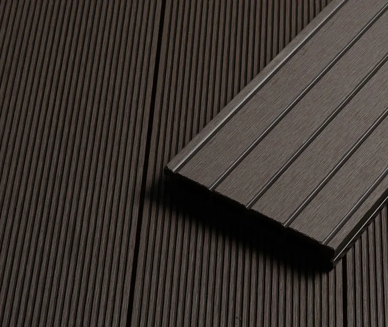 HORI Terrassendielen Komplettset WPC Antigua Hohlkammer braun grob / fein geriffelt 21 x 146 mm 0