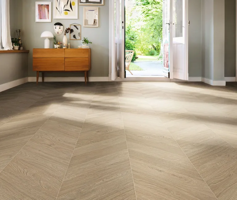 HARO Laminat Tritty 200 Aqua Eiche weiß authentic Fischgräte 1