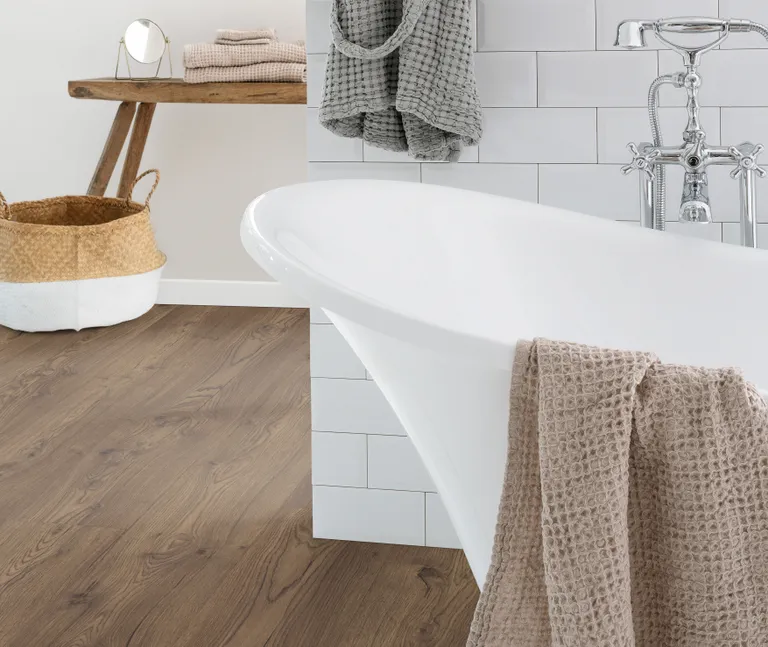 EGGER Klick-Designboden PRO Design Preston Eiche dunkelbraun EPD007 Landhausdiele XL 3
