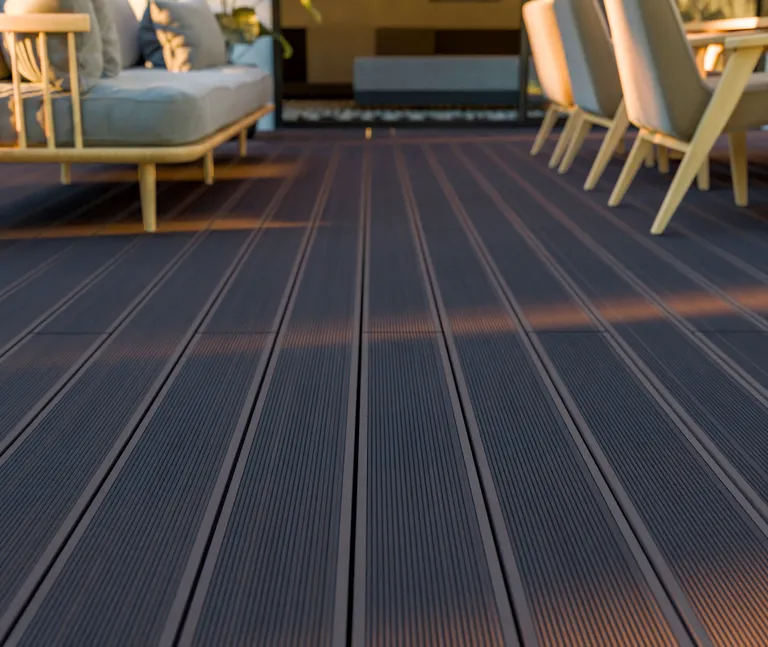 HORI Terrassendielen WPC Malta Hohlkammer grau fein geriffelt / grob genutet 21 x 145 mm 9