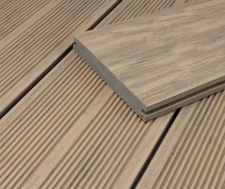 HORI Terrassendielen WPC Maui Massiv beige tiefe Holzstruktur + geriffelt 21 x 143 mm 1