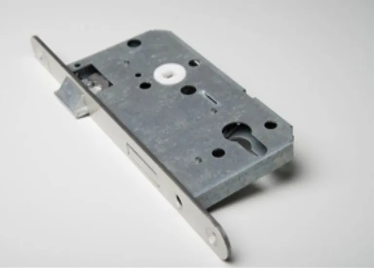 HORI Zimmertür Komplettset Alicante 3 Signalweiß RAL9003 Röhrenspan Designkante 8