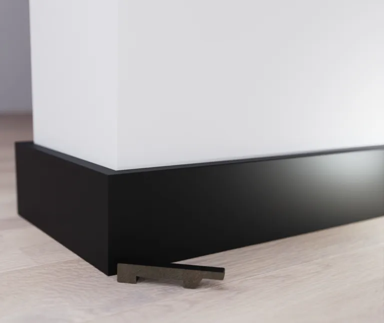 HORI Kunststoff Sockelleiste EPS Modern schwarz 2