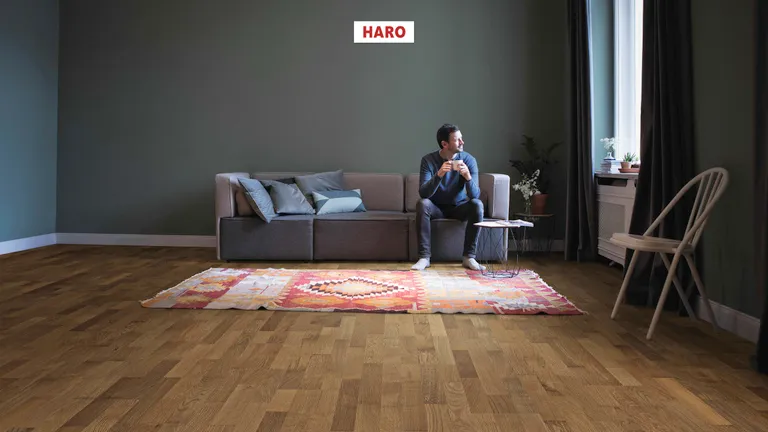 HARO Parkett 4000 Bernsteineiche Naturale strukturiert naturaLin plus Schiffsboden 3