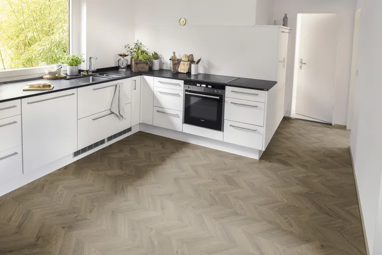 EGGER Laminat HOME Weinburg Eiche braun 2