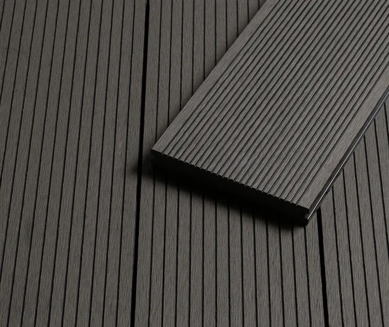 HORI Terrassendielen Komplettset WPC Mauritius massiv grau grob / fein geriffelt 20 x 140 mm 1