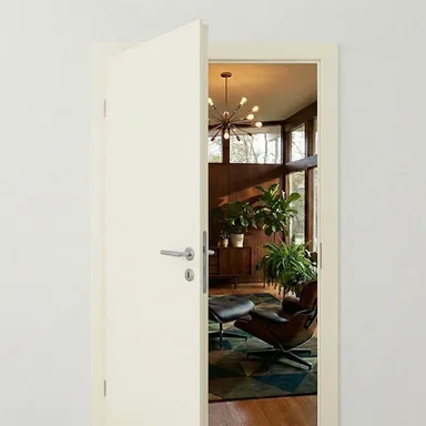 Hier ist eine weiße eingebaute Zarge zu sehen..