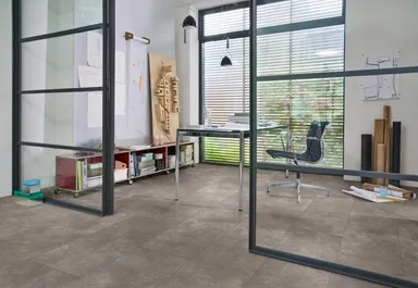 PARADOR PVC freier Klick-Designboden Modular ONE Hydron Beton dunkelgrau Steinstruktur Fliese 2