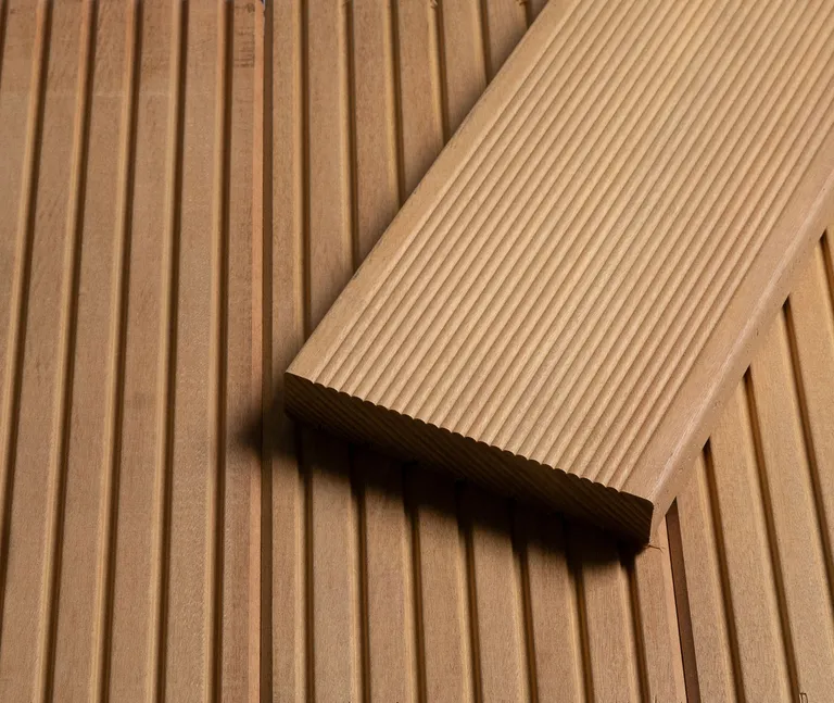 HORI Terrassendielen Garapa First Grade Kombiprofil 25 x 145 mm 1