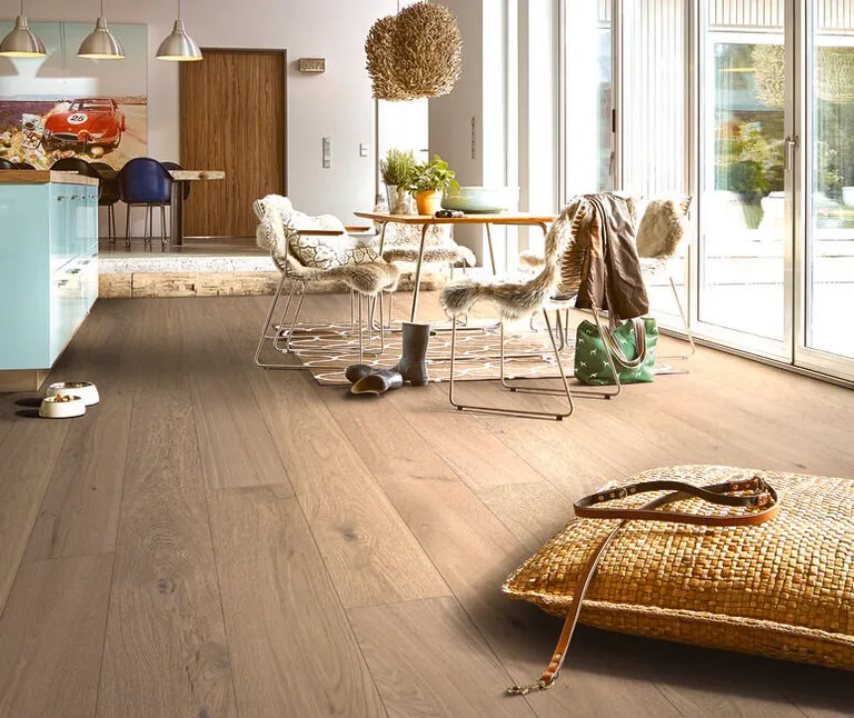 MEISTER Lindura Holzboden HD 400 Eiche lebhaft greige 08938 Landhausdiele 1