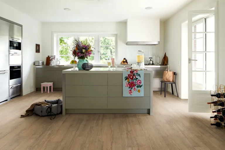 EGGER Klick-Designboden Aquadura Hybridboden EDF164 Elva Eiche braun 4
