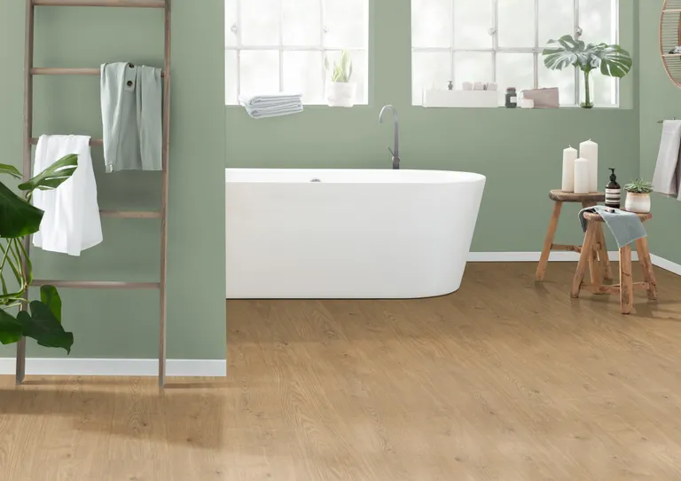 EGGER Klick-Designboden Aquadura+ Hybridboden EDF180 Berdal Eiche natur 4
